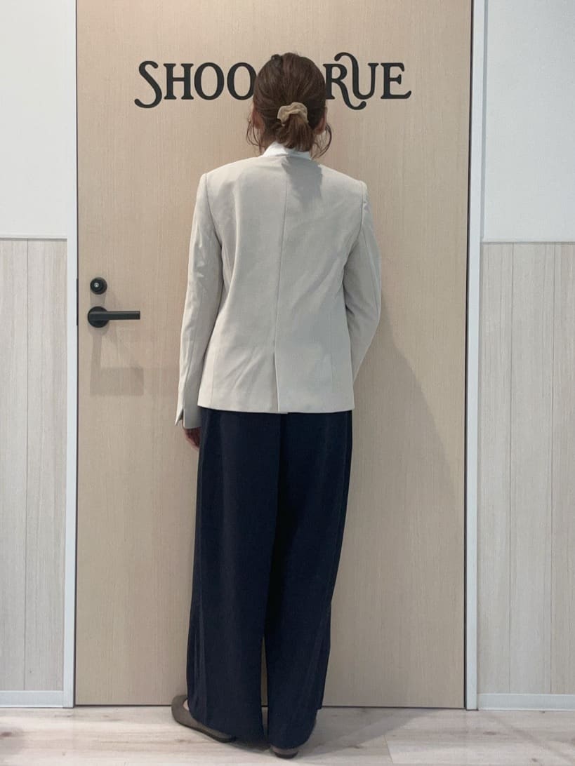 funafunaさんの「SHOO･LA･RUE｜【洗濯機可/セットアップ可/S-3L】きちんと楽に。カットジョーゼットノーカラージャケット」を使ったコーディネート
