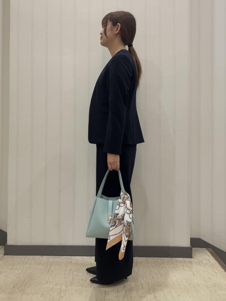 ちひさんの「INDIVI｜【通勤スーツ／洗える】ストレッチワイドパンツ」を使ったコーディネート