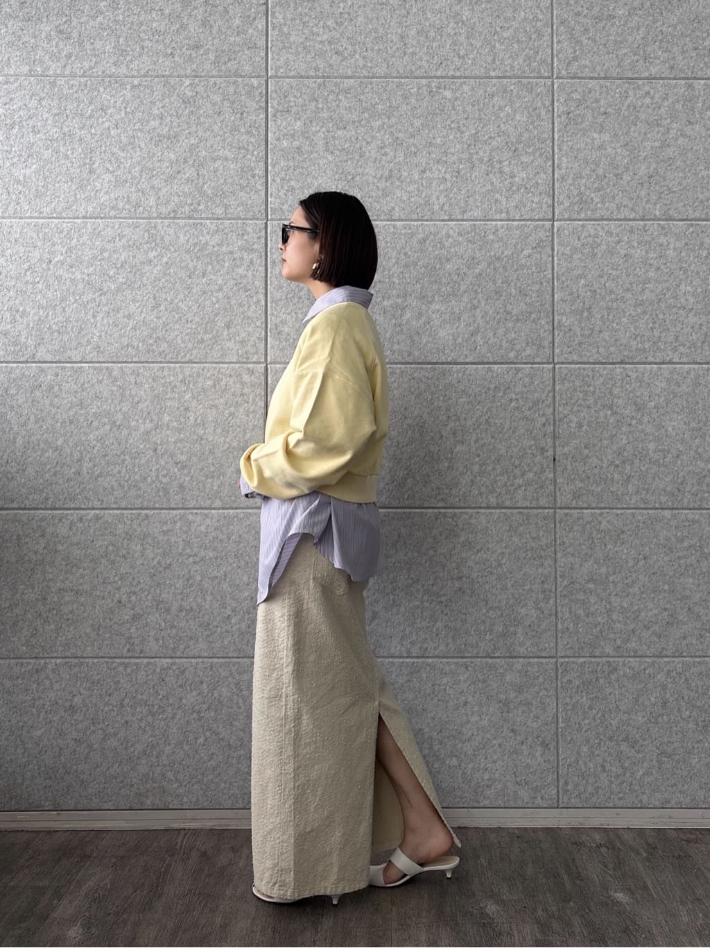 ayanoさんの「INDIVI｜グレイニーコットンタイトスカート」を使ったコーディネート