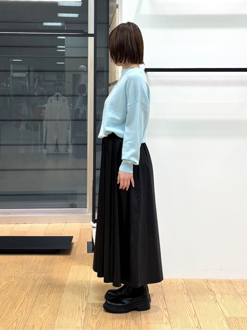 asamiさんの「INDIVI｜【洗える／カシミヤ混】ボトルネック ドルマンスリーブニット」を使ったコーディネート