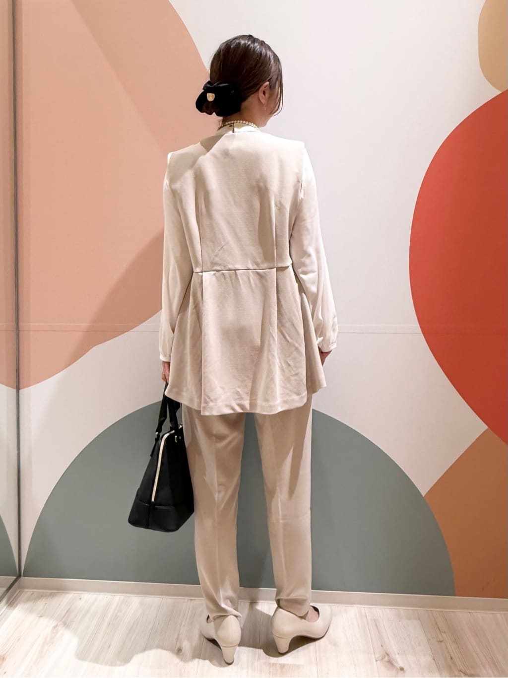 長女さんの「SHOO･LA･RUE｜【セレモニー】コーサージュネックレス」を使ったコーディネート