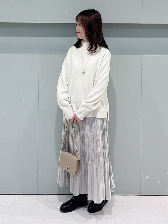 makiさんの「UNTITLED｜【8色展開/洗える】ウールカシミヤ ハイネックニット」を使ったコーディネート