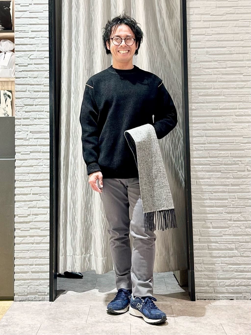 KENJI Iさんの「THE SHOP TK｜【大人の上品カジュアルを叶える】ハグするニット 洗濯機OK／6色展開」を使ったコーディネート