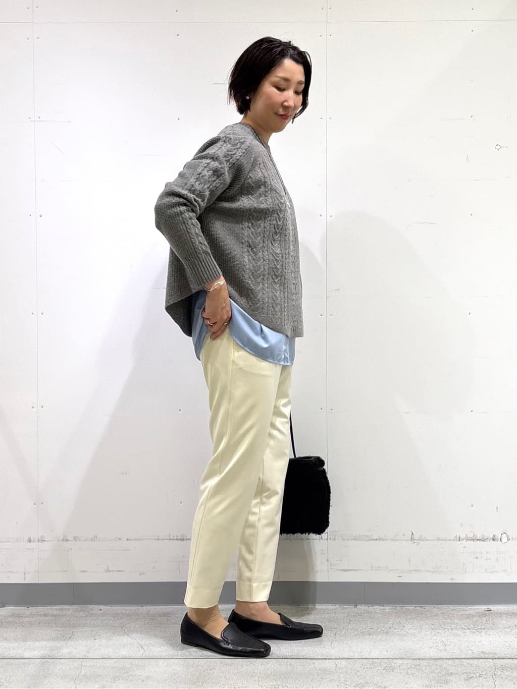 yuriさんの「INDIVI｜【コットン】シャツ切り替えカットソー」を使ったコーディネート