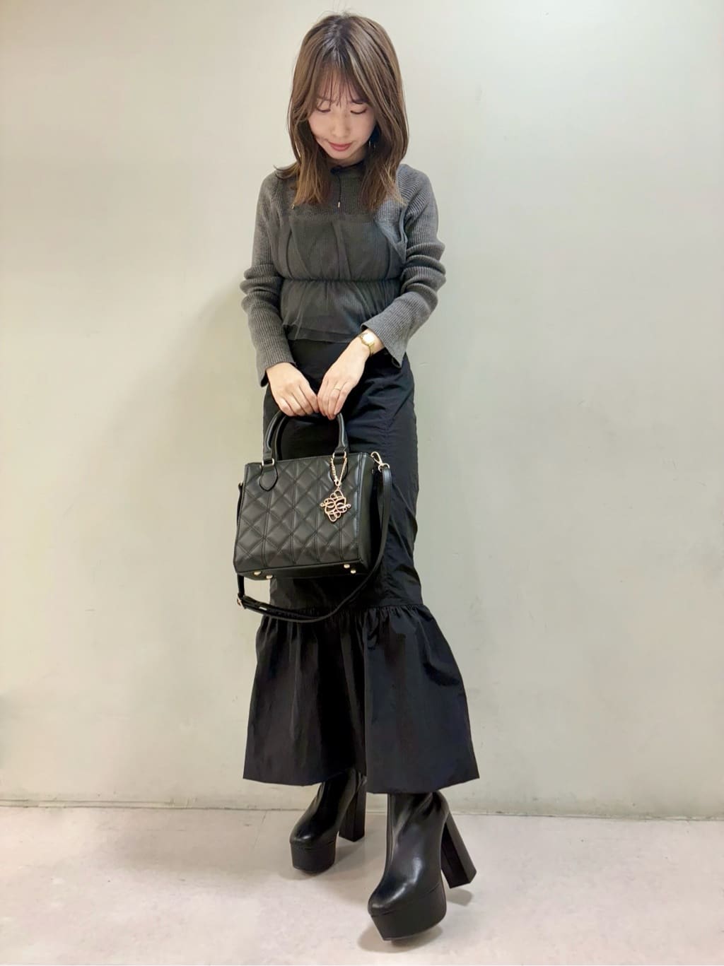 sakiさんの「ESPERANZA｜ラク盛りショートブーツ」を使ったコーディネート