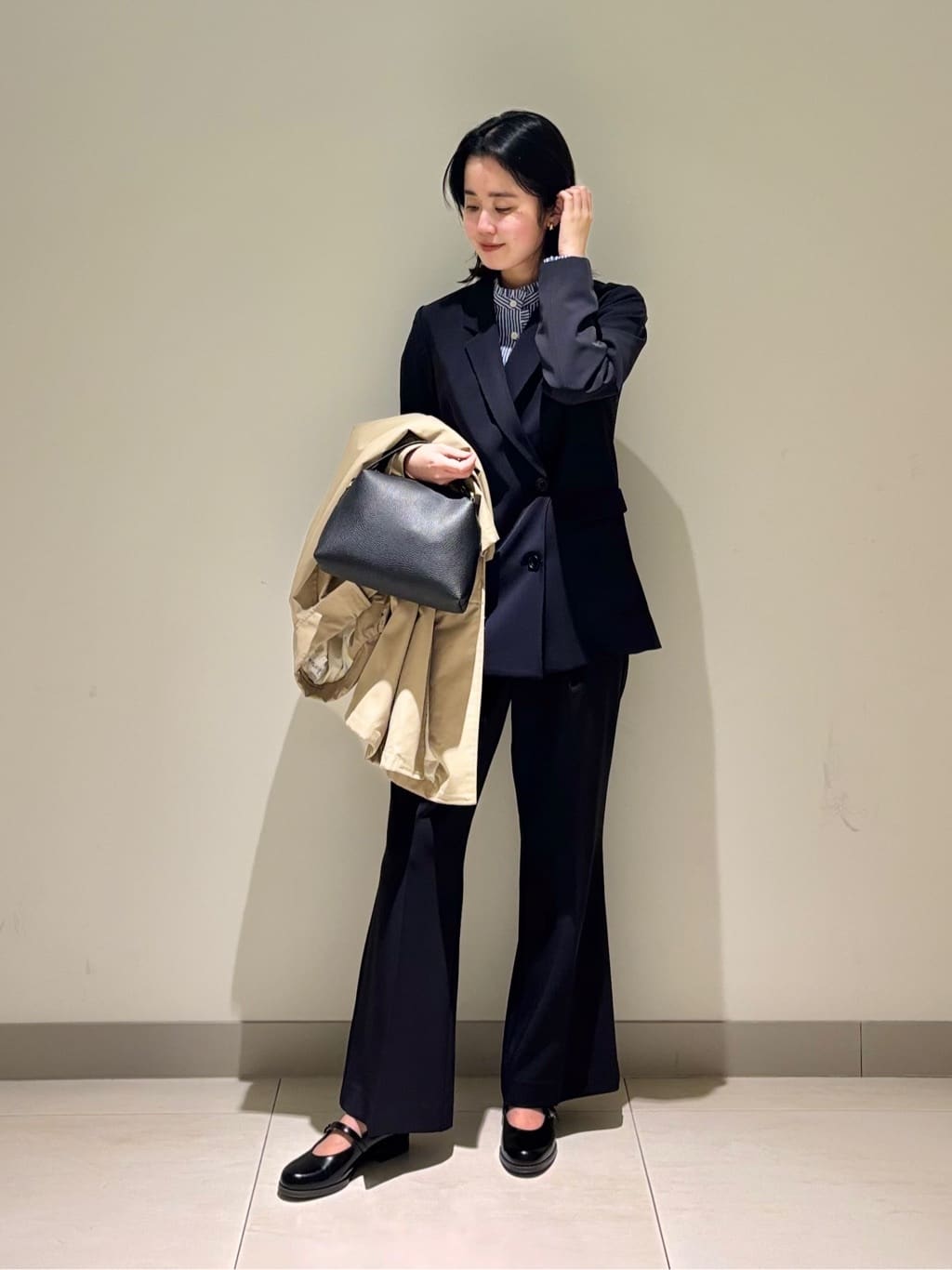 mayuさんの「Dessin｜【ユニセックス】シャンブレートレンチコート」を使ったコーディネート