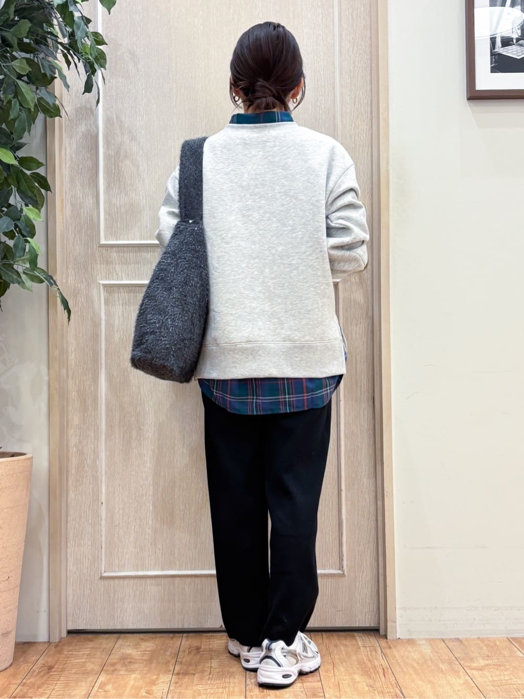 なみさんの「SHOO･LA･RUE｜【洗濯機可/S-LL】程よい抜け感 大人のチェックシャツ」を使ったコーディネート
