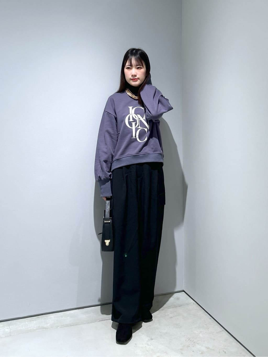 Renoさんの「INDIVI｜シグネチャータートルシアーロンT」を使ったコーディネート