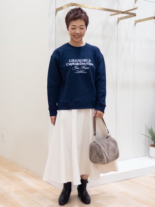 シュウコさんの「grove｜バイカラーハイネックニット」を使ったコーディネート