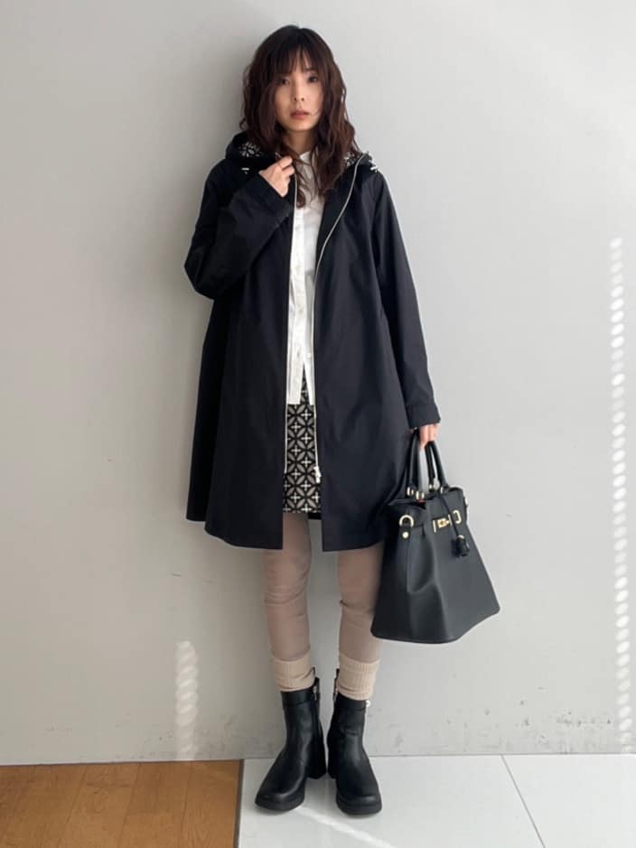 misaさんの「DRESSTERIOR｜【ウォッシャブル/撥水素材】撥水フーテッドツイルコート」を使ったコーディネート