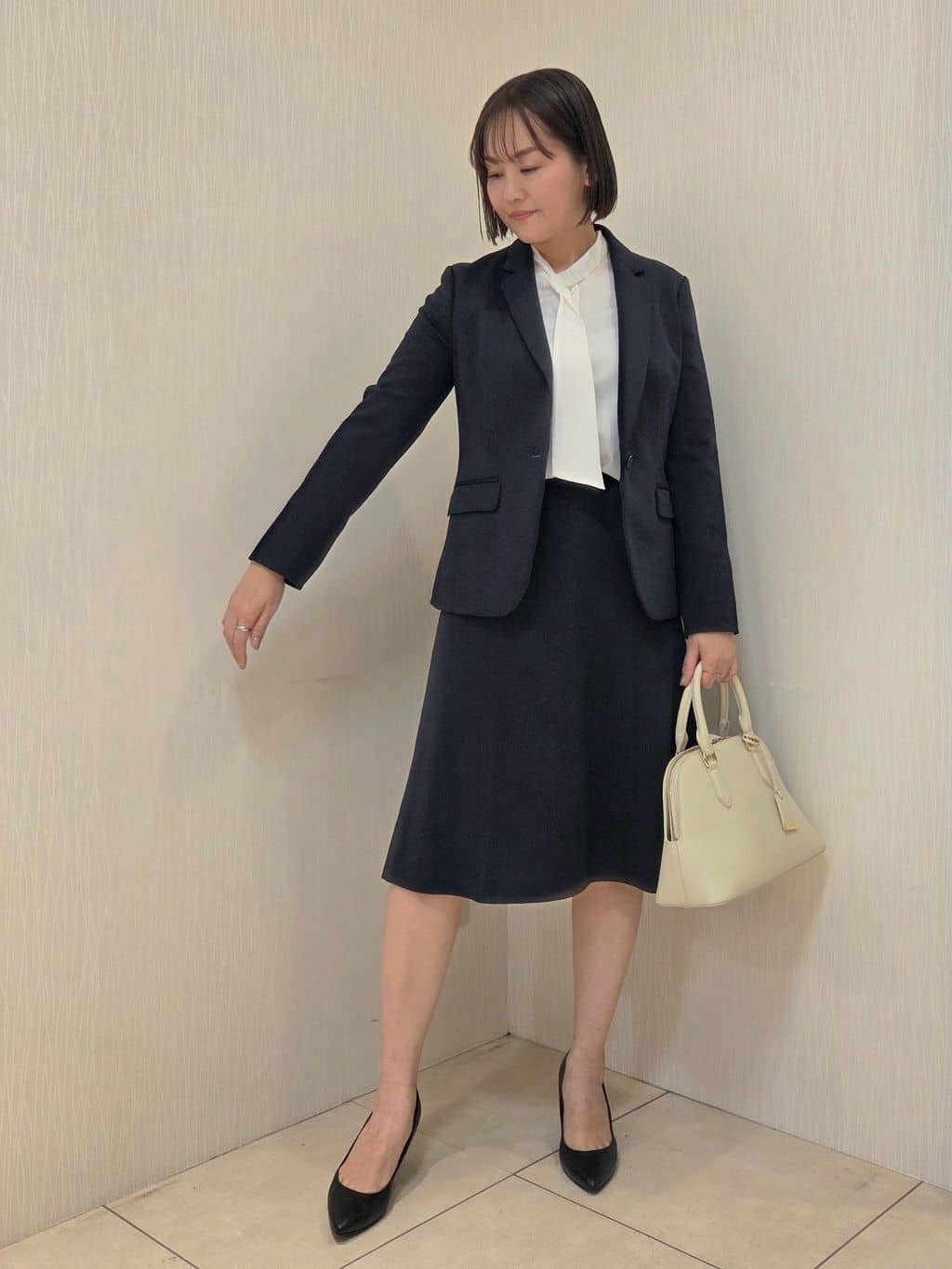 naokoさんの「UNTITLED｜【洗えるスーツ／ストレッチ】ウール混ジャージ テーラードジャケット」を使ったコーディネート