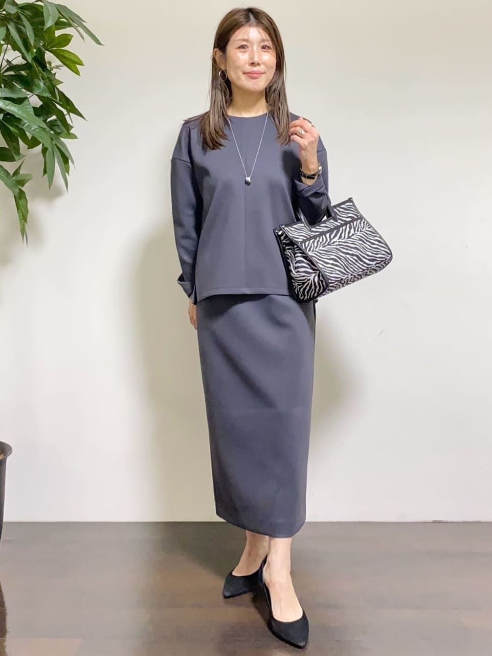 tomoさんの「UNTITLED｜【アンサンブル可/洗える】シルクウールカシミヤ ドルマンスリーブニット」を使ったコーディネート