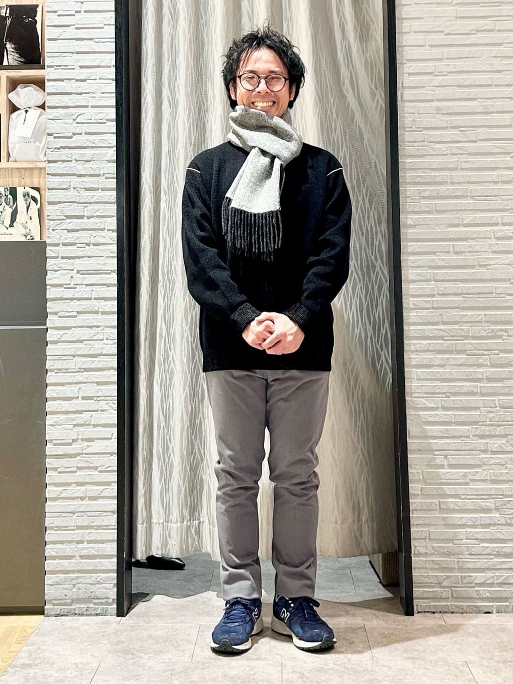 KENJI Iさんの「THE SHOP TK｜【大人の上品カジュアルを叶える】ハグするニット 洗濯機OK／6色展開」を使ったコーディネート