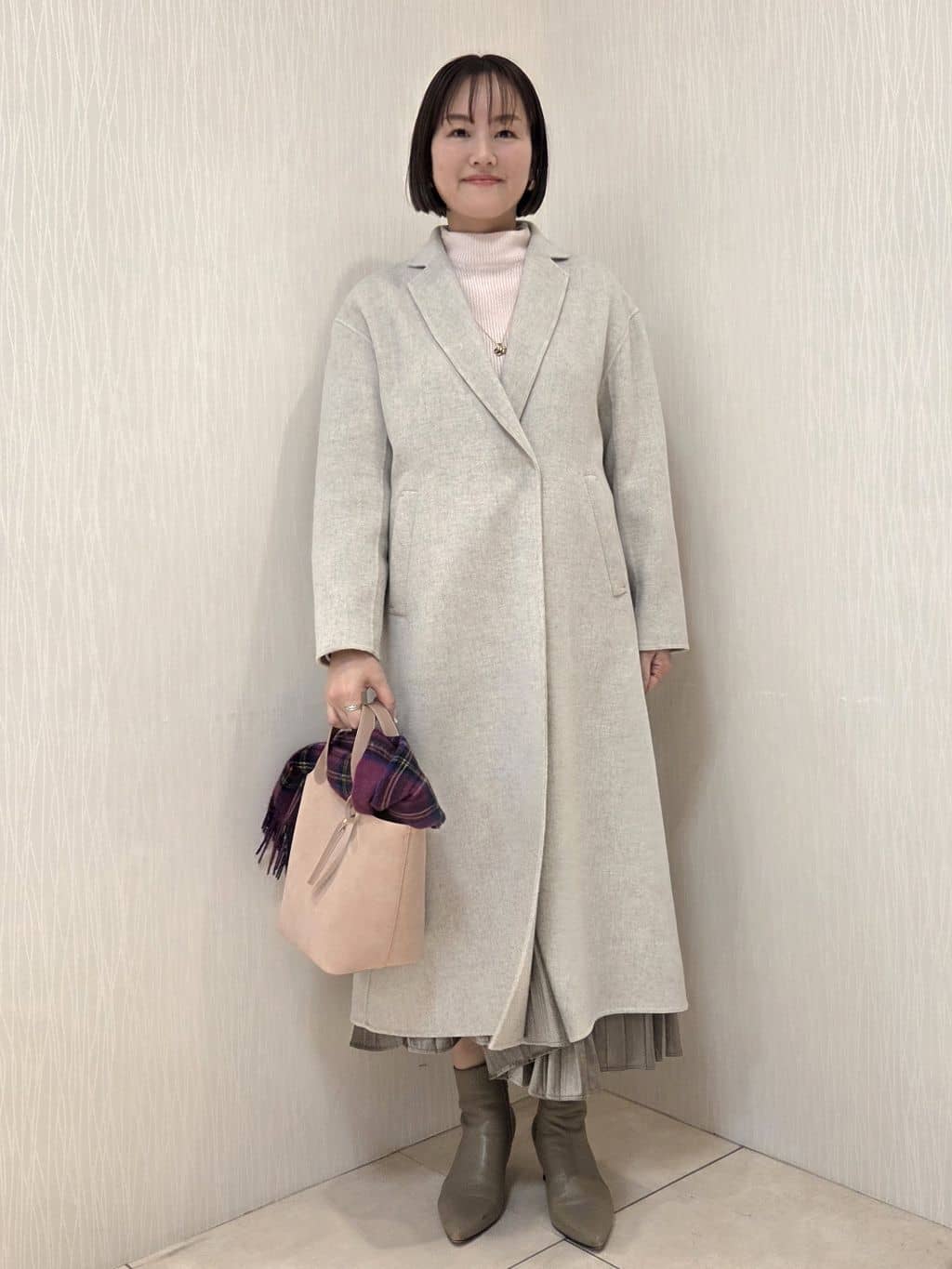 naokoさんの「UNTITLED｜【ロング丈/軽やか】テーラード　リバーコート」を使ったコーディネート