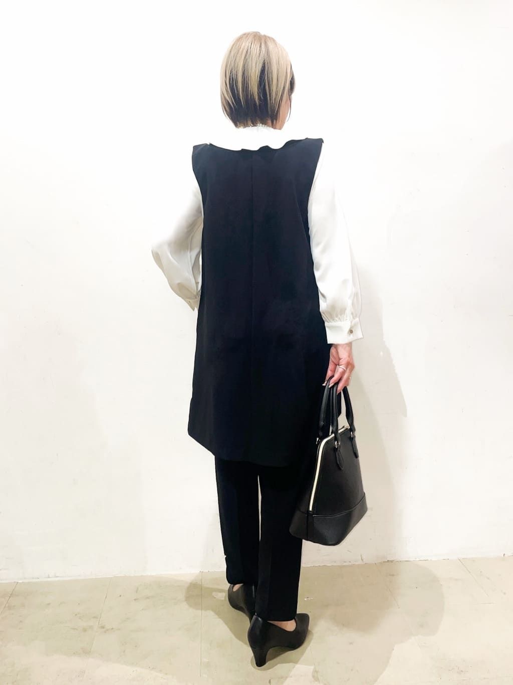 Ricoさんの「SHOO･LA･RUE｜【洗濯機可/セットアップ可/S-3L】きちんと楽に。カットジョーゼット ロングジレ」を使ったコーディネート