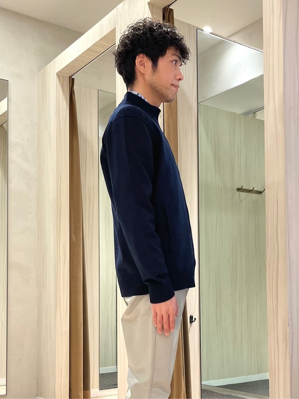 URAさんの「TAKEO KIKUCHI｜【ウールカシミヤブレンド】ビーバー調 スタンドカラー コート」を使ったコーディネート