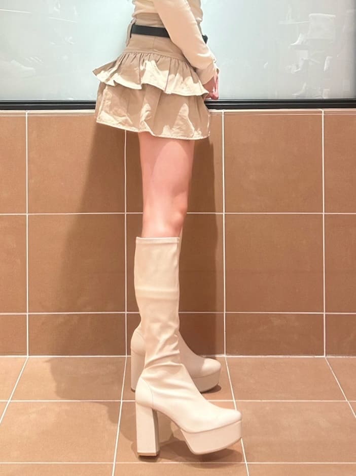 Arisaさんの「ESPERANZA｜【ラク盛り/約12cm】ラク盛り厚底ロングブーツ」を使ったコーディネート