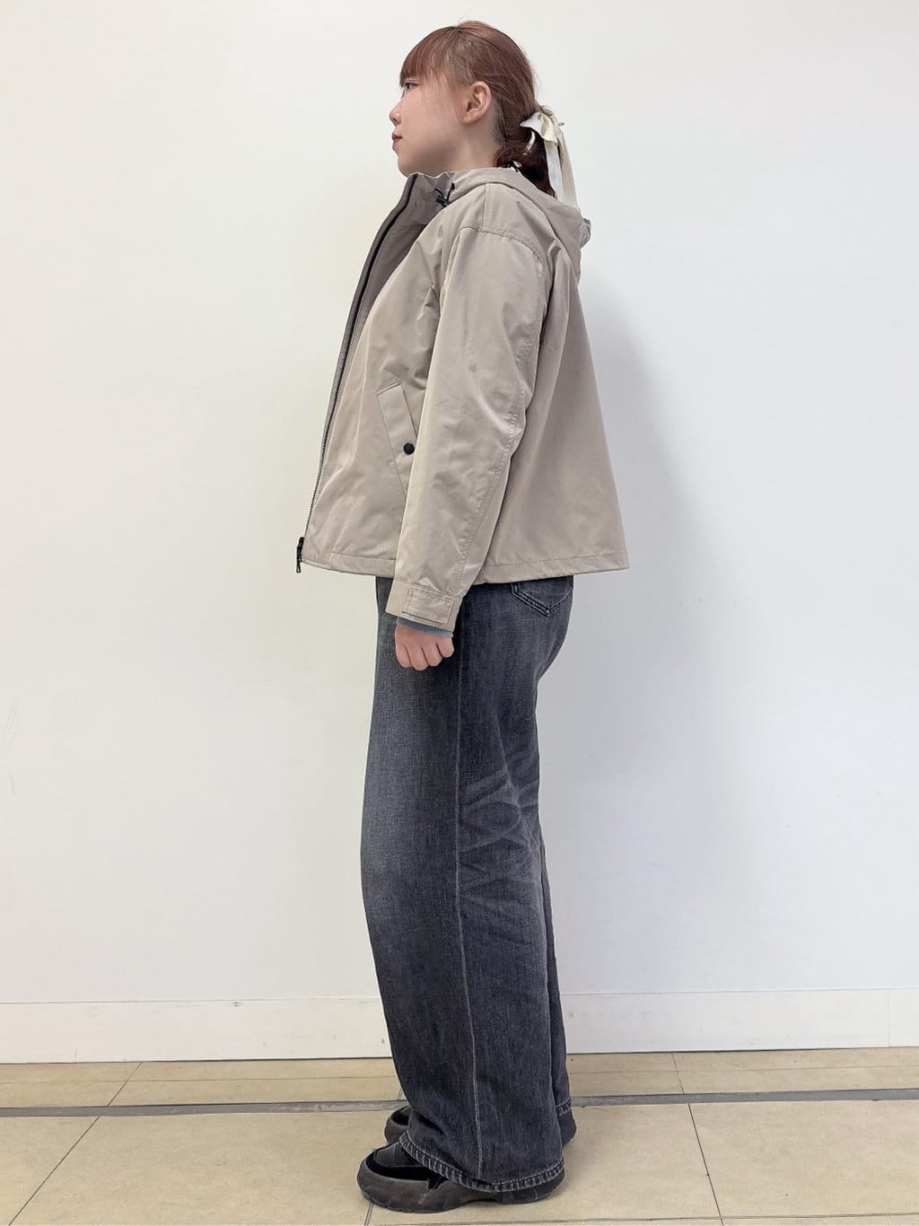 なかもとあきさんの「DRESSTERIOR｜【ウォッシャブル/撥水素材】撥水ツイル マウンテンパーカー」を使ったコーディネート
