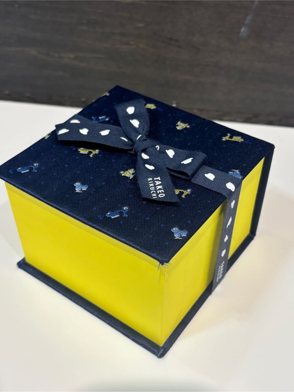 ヒナさんの「TAKEO KIKUCHI｜【BOXセット】クラシックシャドーストライプ ネクタイ＆タイバー」を使ったコーディネート