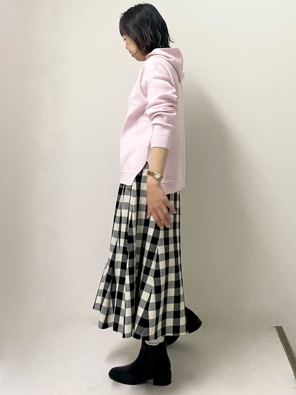 ISOさんの「Dessin｜【洗える／体型カバー】ちょうどいいニットパーカ」を使ったコーディネート