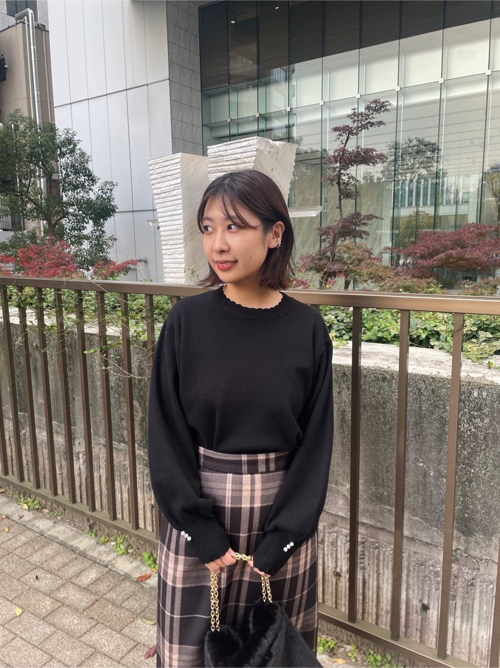 abeさんの「Couture brooch｜【洗える/スカラデザイン】パフスリーブ ニット」を使ったコーディネート