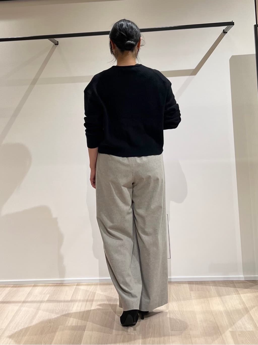 TOMOMIさんの「UNTITLED｜【ゆったりサイズ／着丈短め】ジップニットカーディガン」を使ったコーディネート