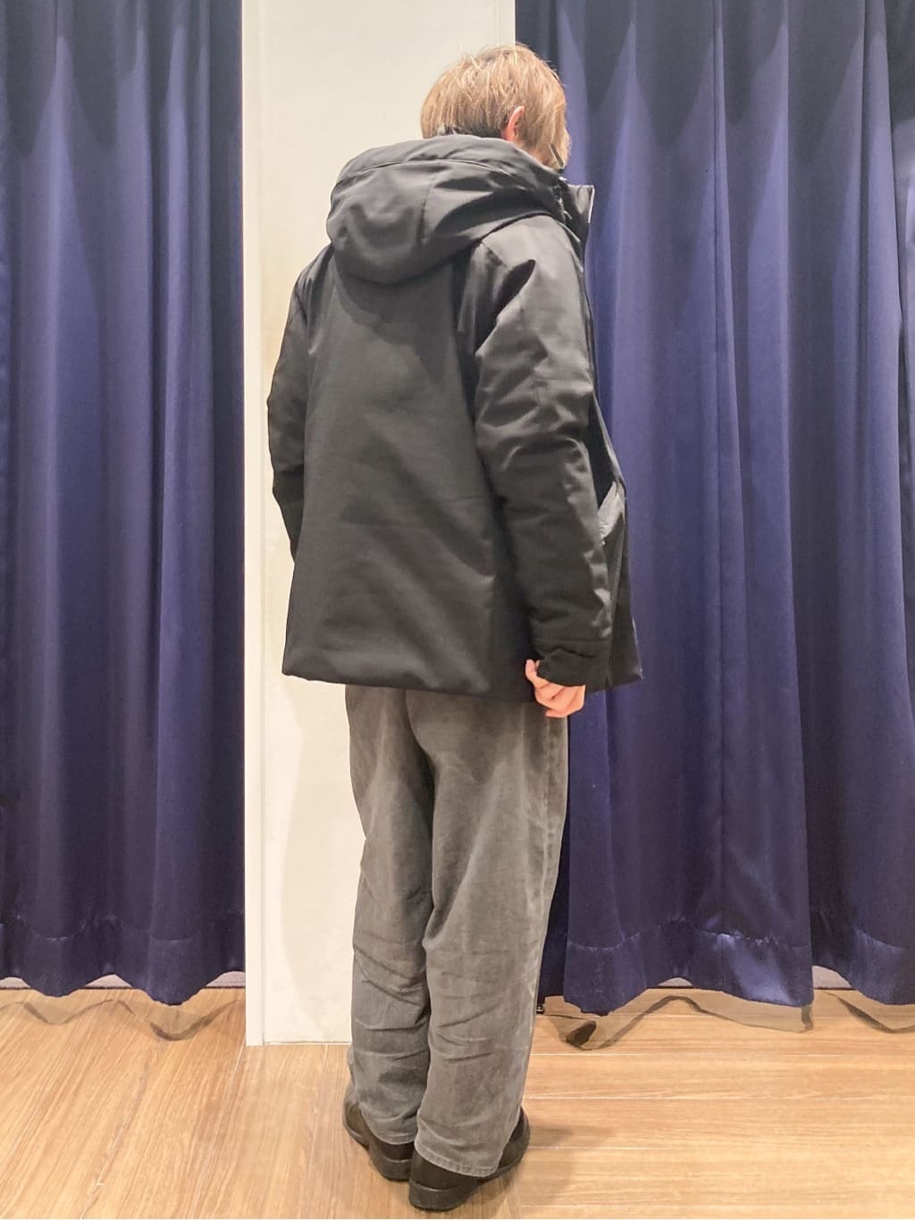 つーじーさんの「THE SHOP TK｜【軽くて、暖かい】SORONA／ソロナ 中綿ブルゾン 防風/軽量/洗濯機OK/フード脱着可」を使ったコーディネート