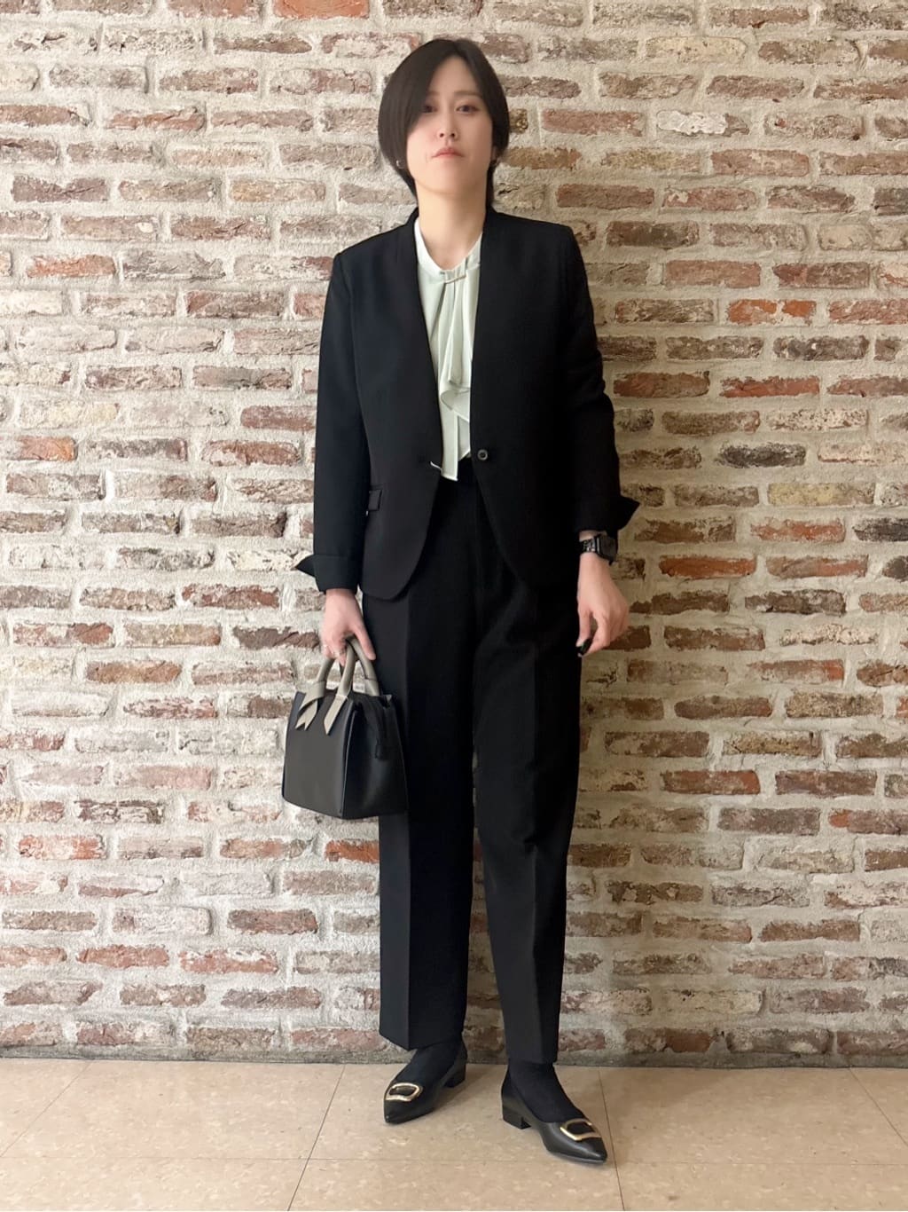 しばさんの「THE SHOP TK｜【通勤スタイルに】ダブルクロス ノーカラージャケット/セットアップ可」を使ったコーディネート