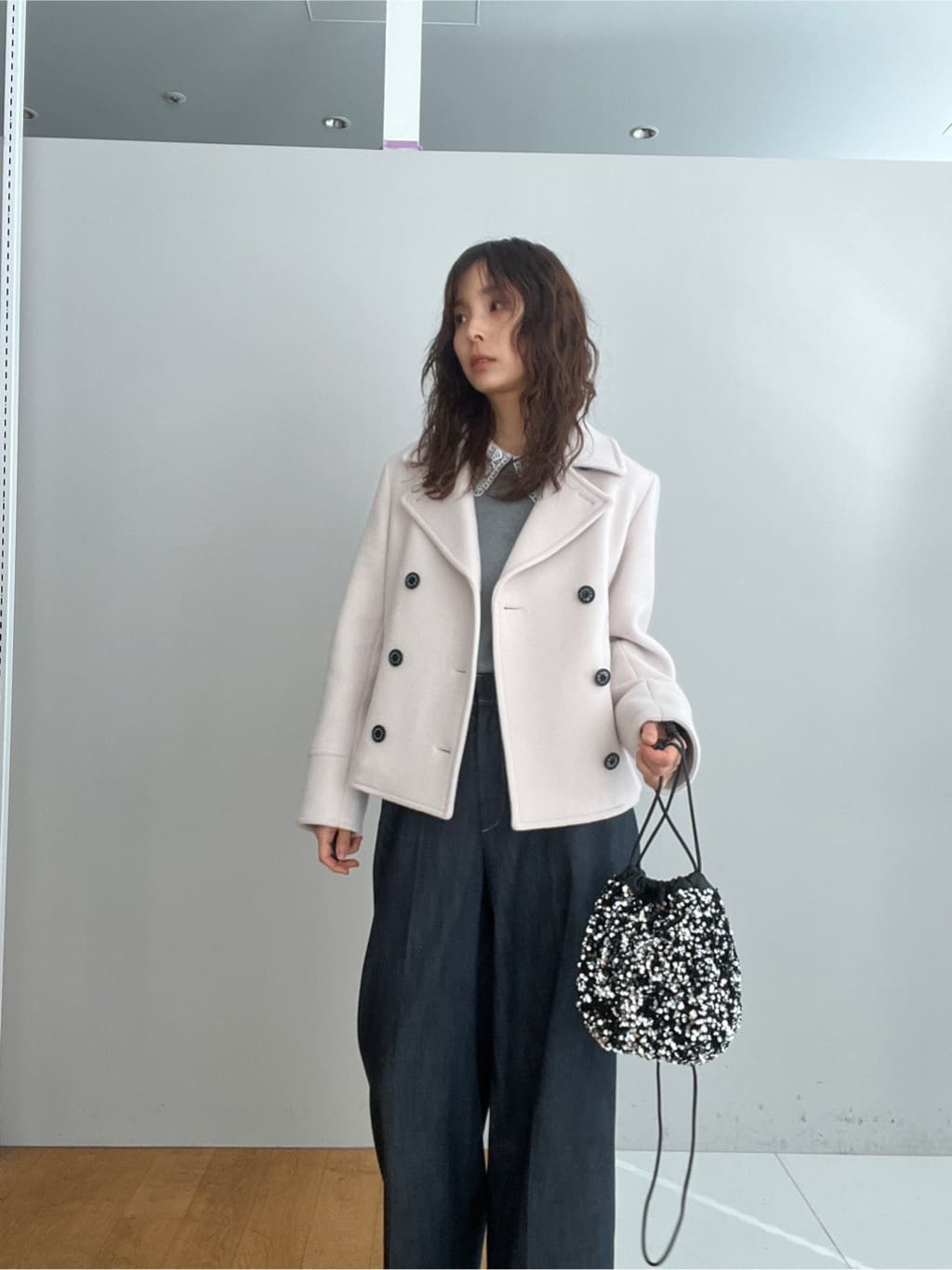 misaさんの「DRESSTERIOR｜2WAYレースカラーニット」を使ったコーディネート