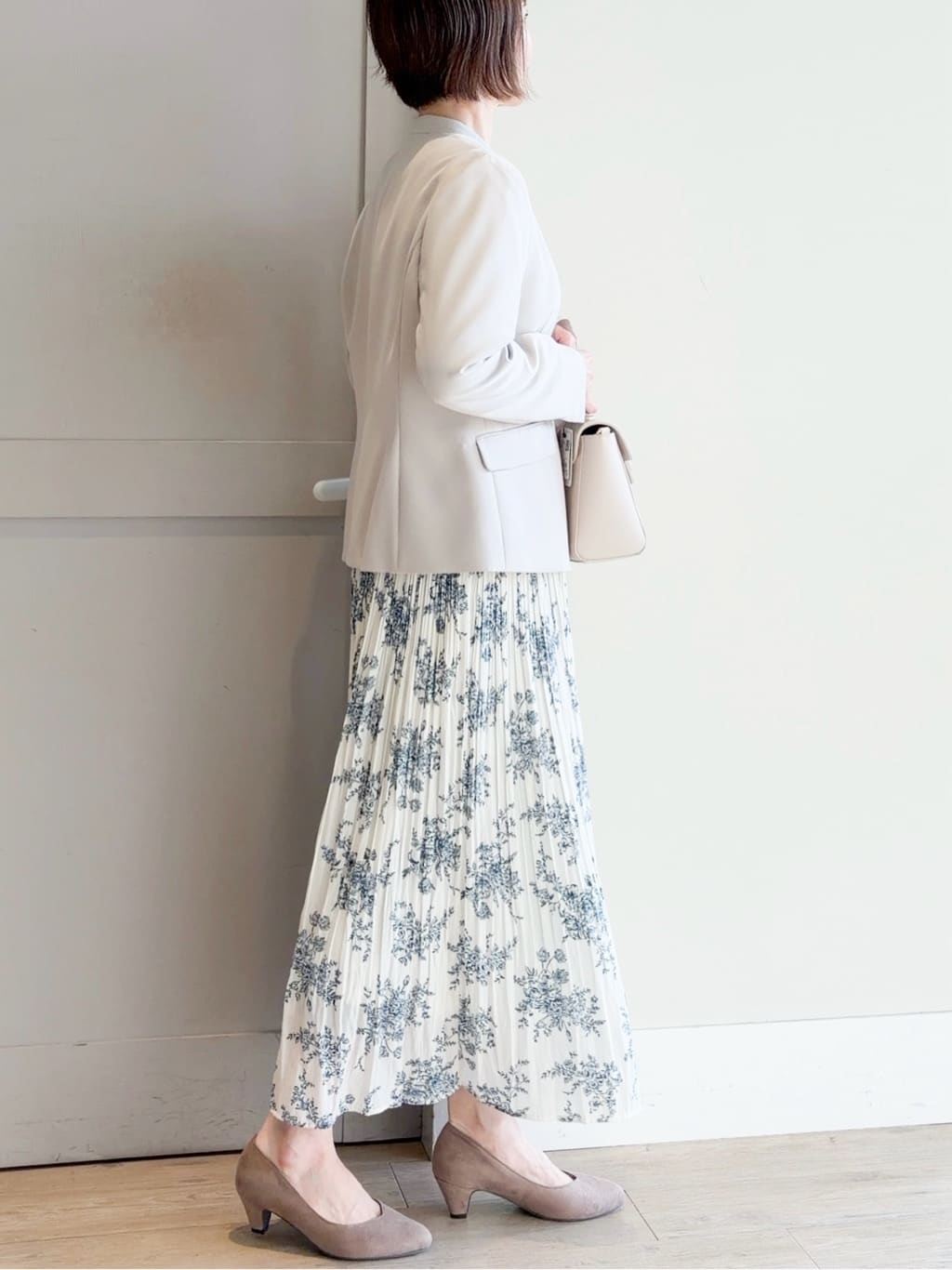 yamakoさんの「grove｜【マシンウォッシュ／防シワ/SS-3L】ストレッチノーカラージャケット」を使ったコーディネート