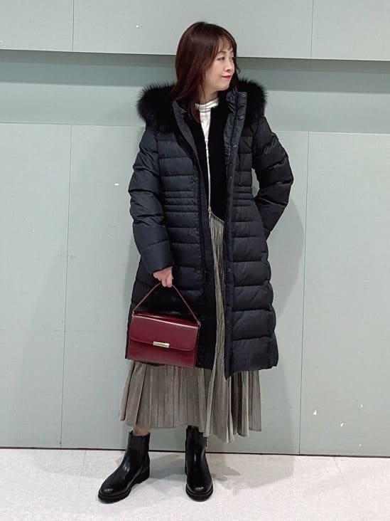 makiさんの「UNTITLED｜【はっ水機能/フード取り外し可/防寒】ロングダウンコート」を使ったコーディネート