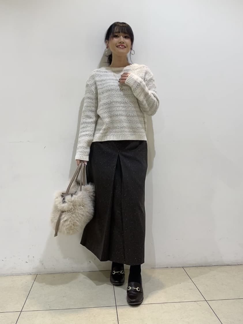 watanabeさんの「UNTITLED｜【ツイード調/コンパクト丈】ブークレーボートネックニット」を使ったコーディネート