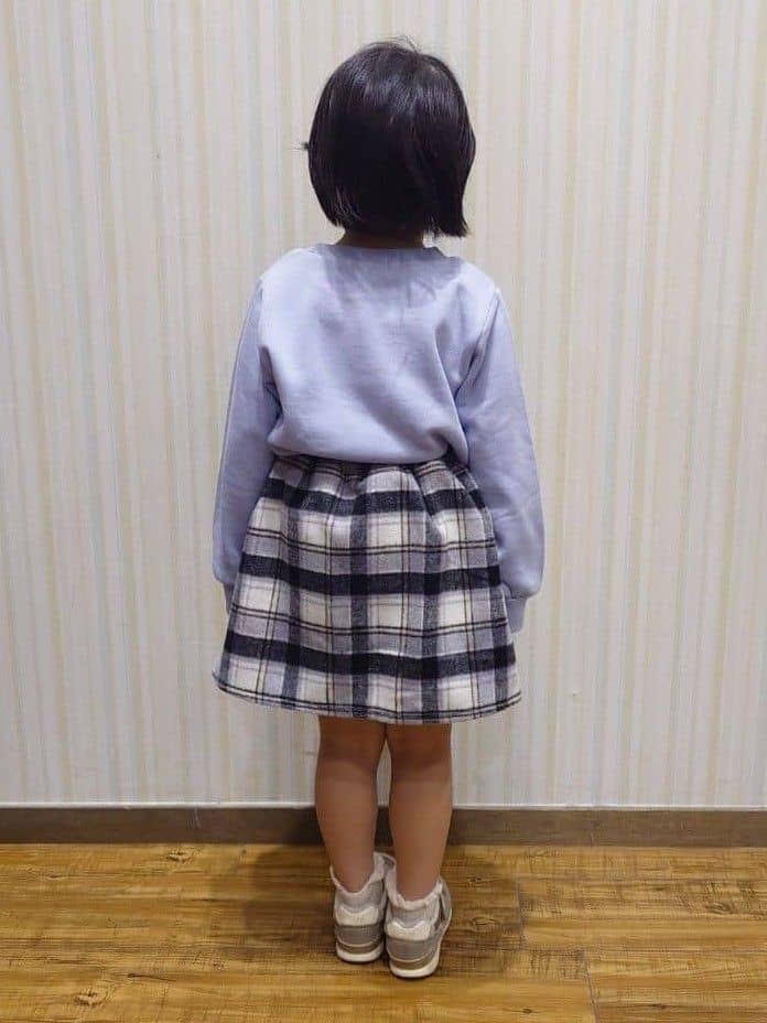 Yuiさんの「SHOO･LA･RUE｜【100-150cm/裏起毛】Aライン アソートスウェット」を使ったコーディネート