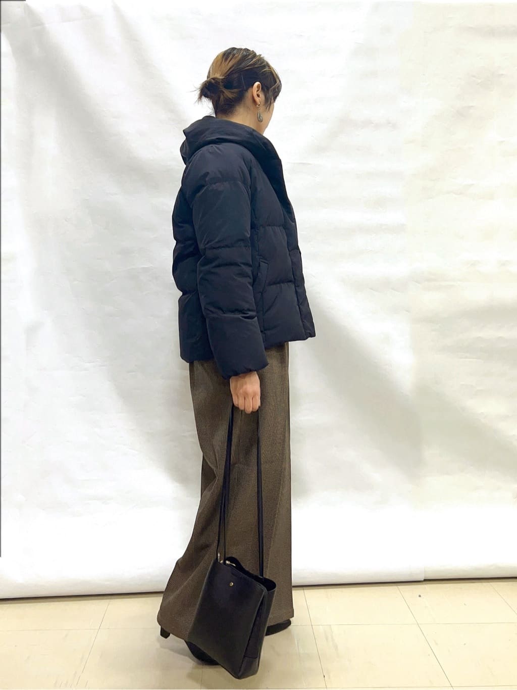 まっつんさんの「SHOO･LA･RUE｜【撥水/洗える】ショートフーディーダウン」を使ったコーディネート