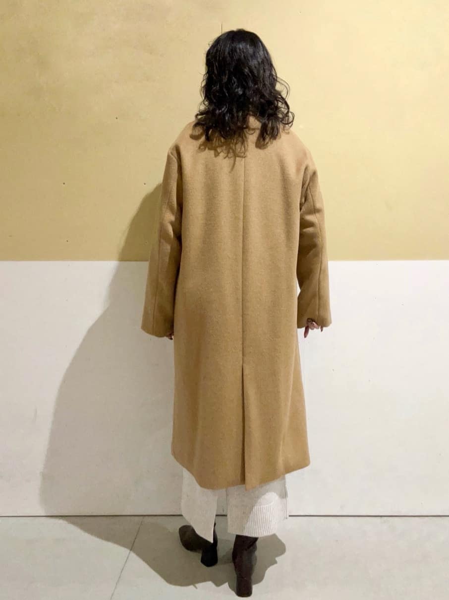 YO-KOさんの「OPAQUE.CLIP｜カシミヤブレンドウールチェスターコート」を使ったコーディネート