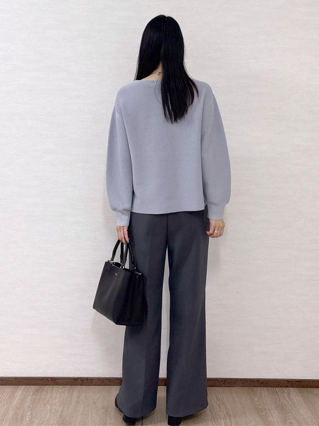 sachikoさんの「OPAQUE.CLIP｜ラメガーターボートネックニット【洗濯機OK】」を使ったコーディネート