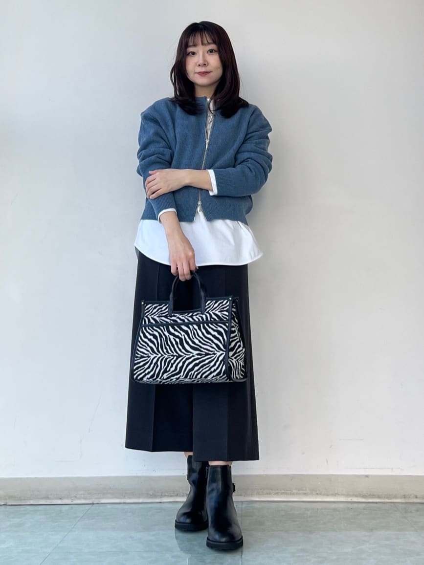 KAHOさんの「UNTITLED｜【ゆったりサイズ／着丈短め】ジップニットカーディガン」を使ったコーディネート