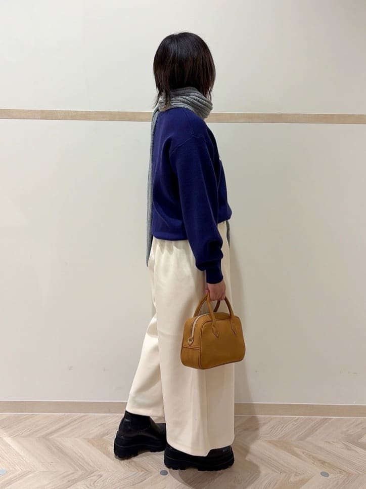 だいちゃさんの「SHOO･LA･RUE｜【洗濯機可/S-LL】もちもちタッチ スウェットライクロゴニット」を使ったコーディネート
