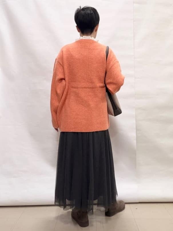 なっちゃんさんの「SHOO･LA･RUE｜【洗濯機可】上品で華やか スタンドフリルブラウス」を使ったコーディネート
