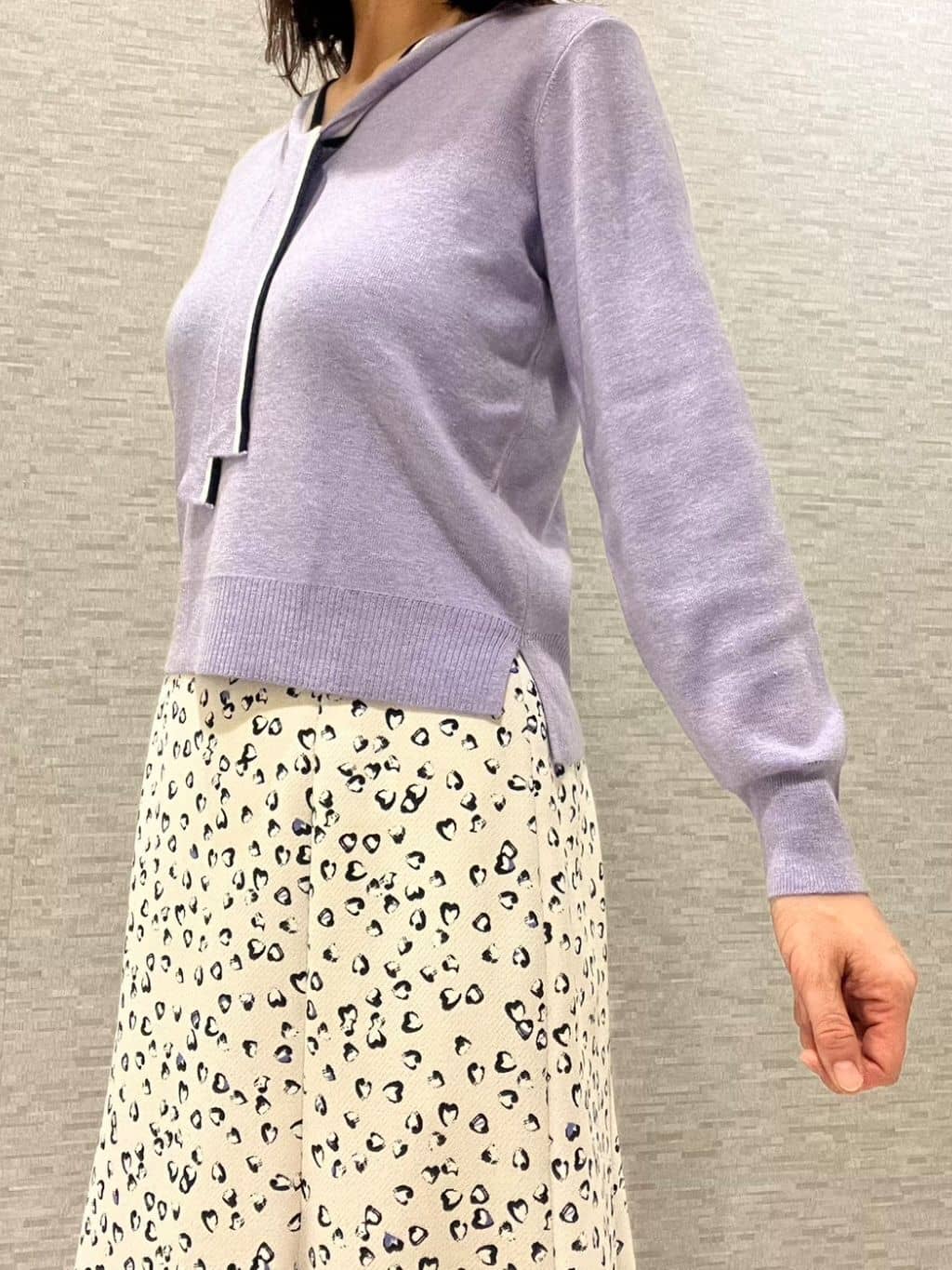 marikoさんの「Reflect｜ソフトフレアプリントスカート」を使ったコーディネート