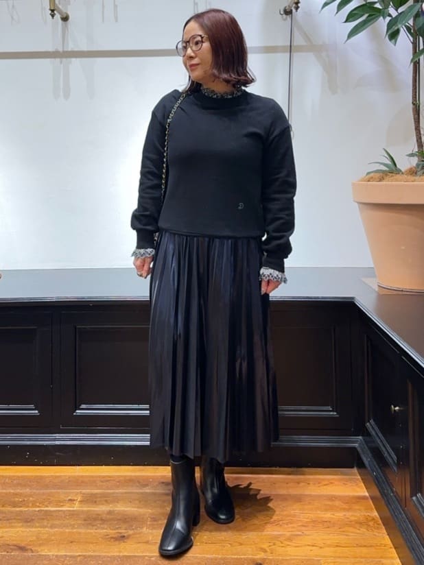 Asamiさんの「DRESSTERIOR｜◆取り外しフリル付き裏毛プルオーバー」を使ったコーディネート