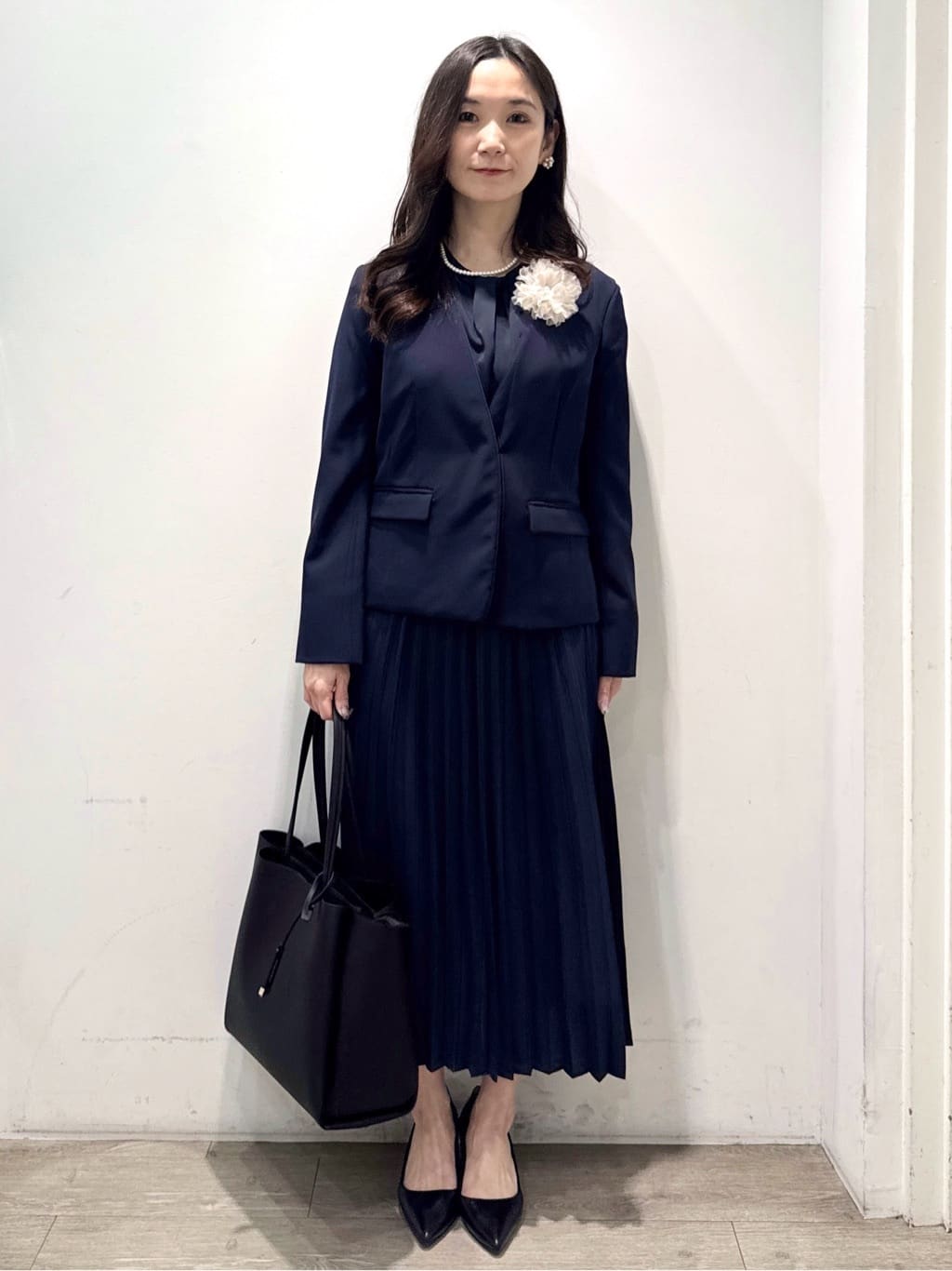 yuicciさんの「OPAQUE.CLIP｜《通勤対応》ジョーゼットプリーツワンピース【洗濯機OK】」を使ったコーディネート