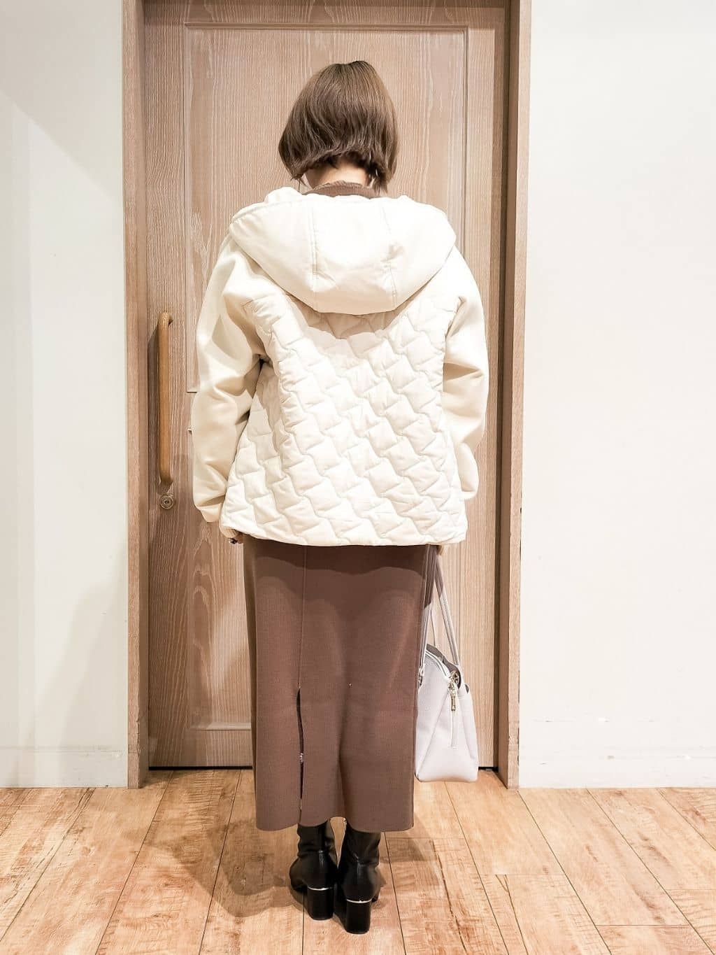 YUKIさんの「SHOO･LA･RUE｜ゴージャスフラワーネックレス」を使ったコーディネート