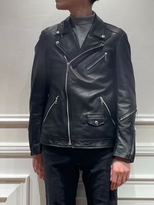 橋本さんの「DRESSTERIOR｜◆【本革】レザーライダースジャケット」を使ったコーディネート