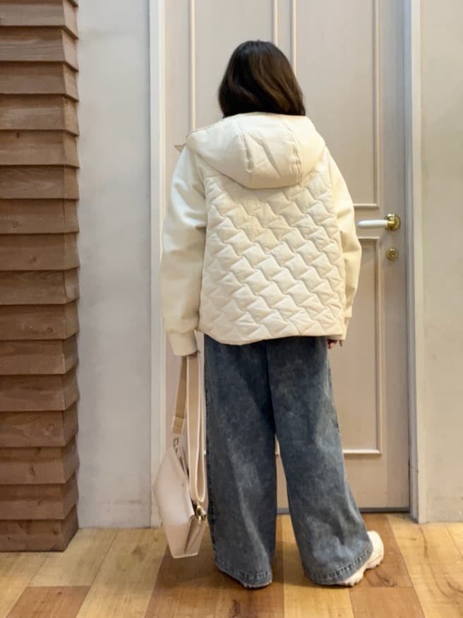 mさんの「SHOO･LA･RUE｜【洗濯機可/S-LL】配色が大人かわいい　フェアアイル柄求心ニット」を使ったコーディネート
