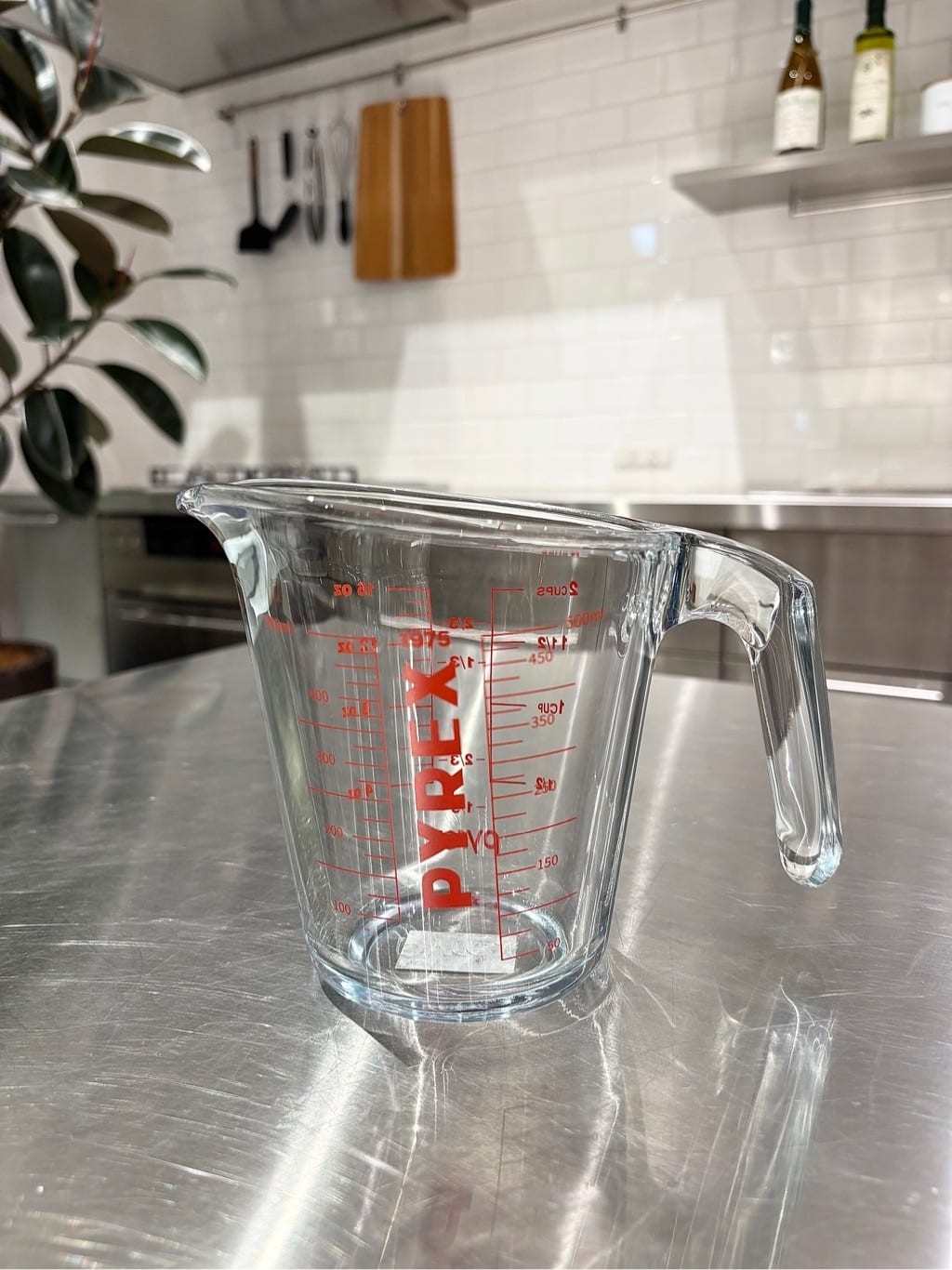 muuさんの「212 KITCHEN STORE｜メジャーカップ500ml レトロエディション1975 ＜Pyrex パイレックス＞」を使ったコーディネート