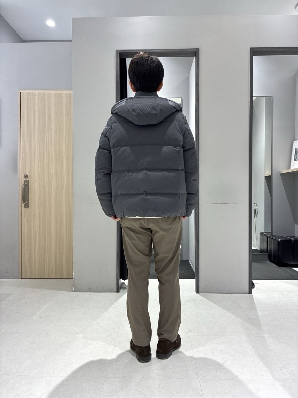 わいずみさんの「TAKEO KIKUCHI｜【Air Palette Knit】ワンポイント カラーニット プルオーバー」を使ったコーディネート