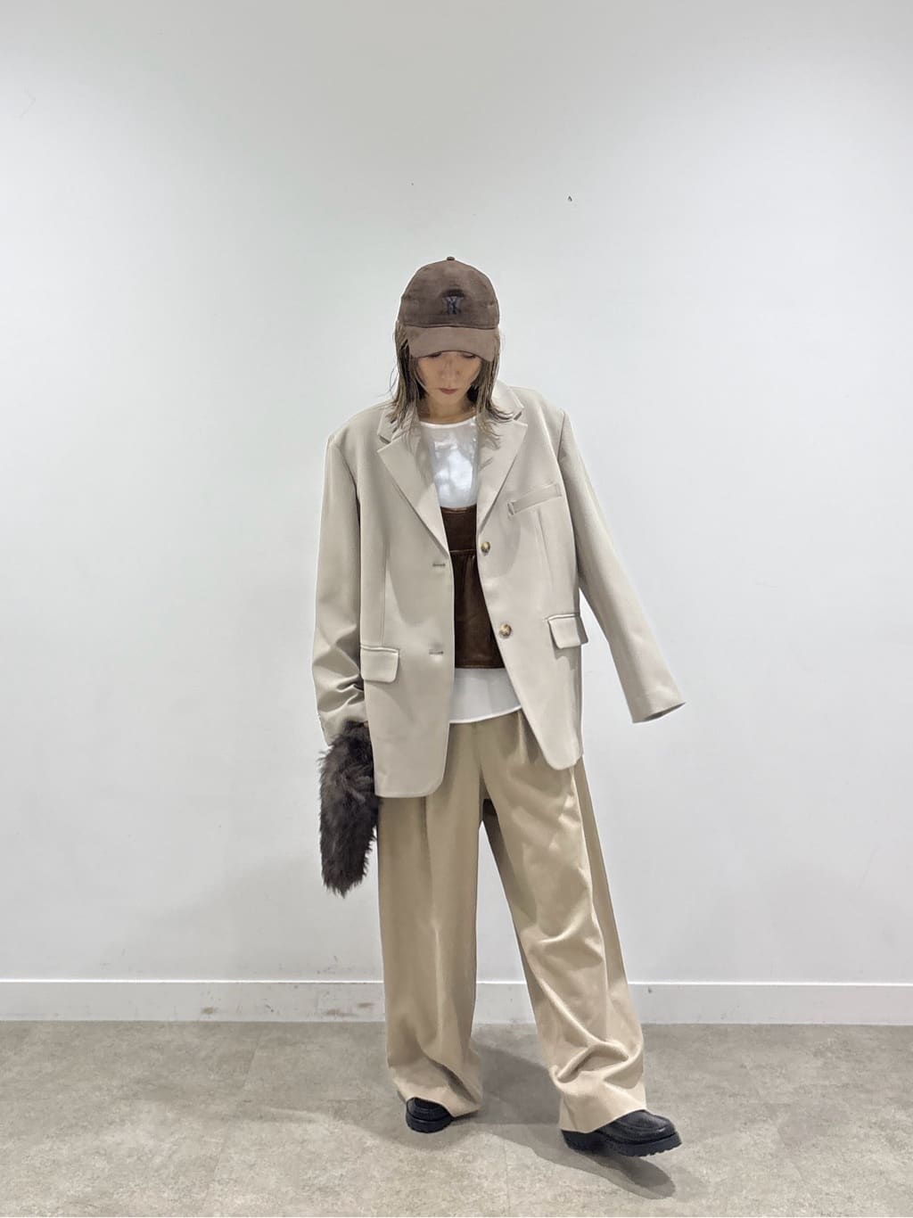 kotakiさんの「INDIVI｜ダブルクロスオーバージャケット」を使ったコーディネート