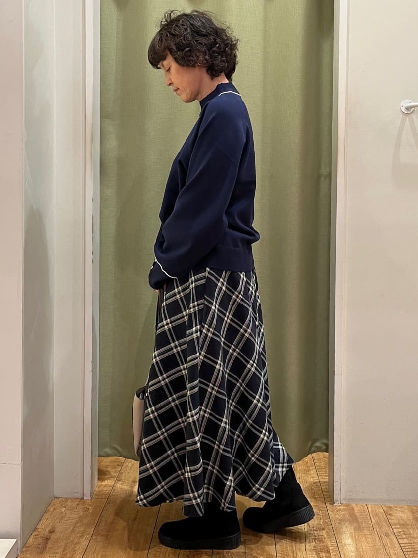 ☆ほしさんの「SHOO･LA･RUE｜【S-LL】立体感が際立つ モールチェックフレアスカート」を使ったコーディネート