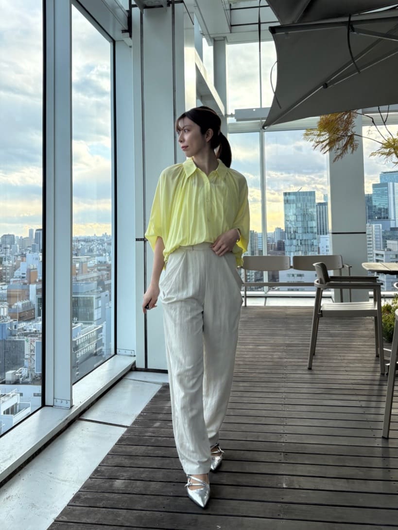 norimiさんの「INDIVI｜バルーンシアーブラウス【接触冷感】」を使ったコーディネート